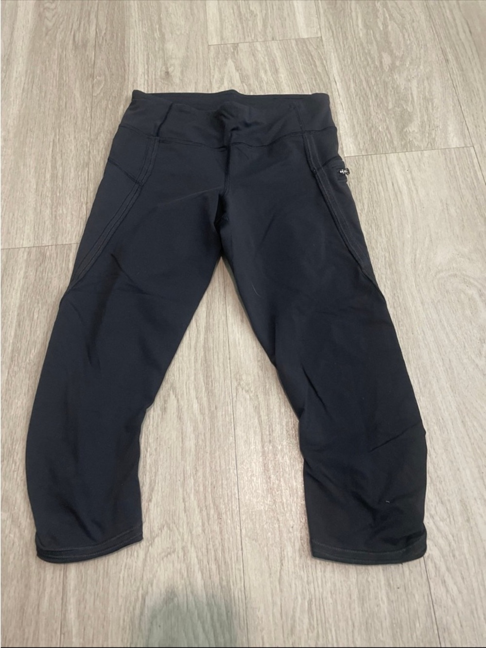 lululemon athletica Black Cropped Leggings